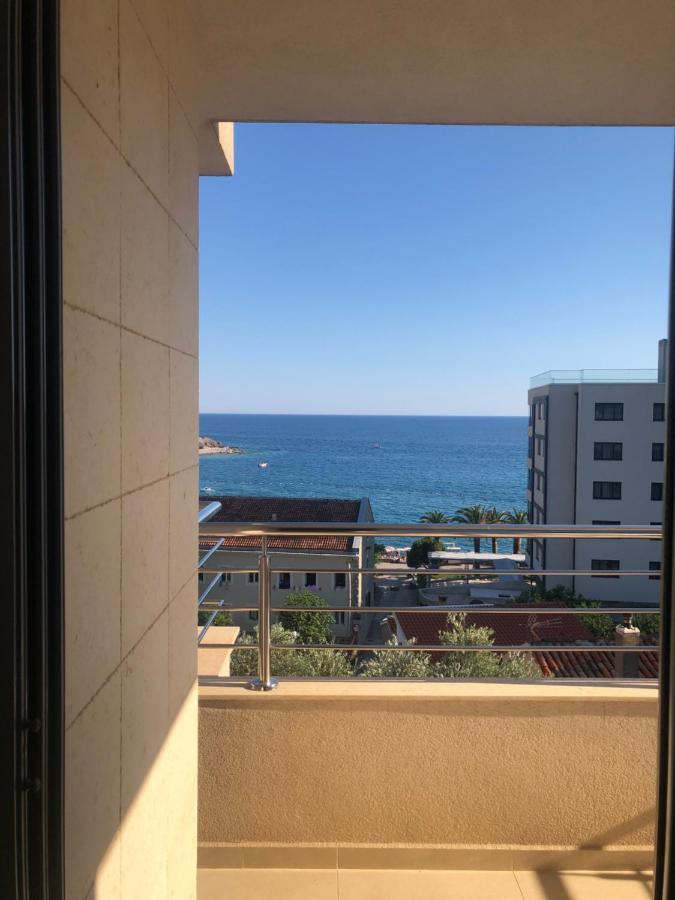 Apartments Rafailovic Ljubo ラファイロヴィチ エクステリア 写真