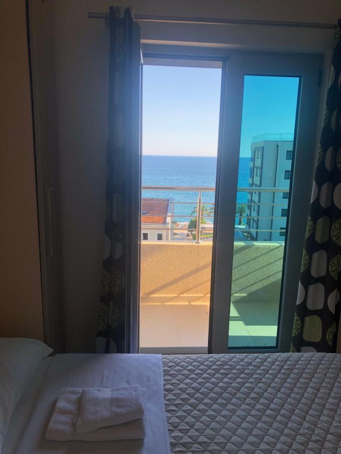 Apartments Rafailovic Ljubo ラファイロヴィチ エクステリア 写真