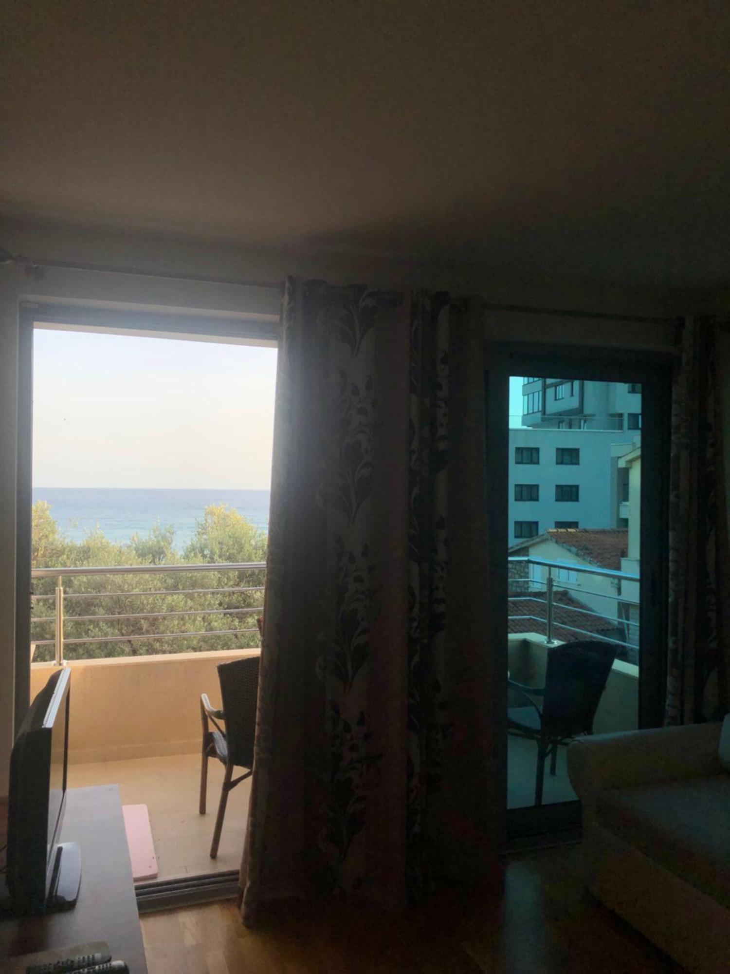 Apartments Rafailovic Ljubo ラファイロヴィチ エクステリア 写真